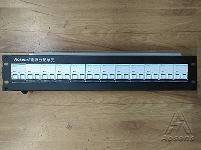 2P施耐德滿(mǎn)裝12位空開(kāi)24P 11回路配電單元